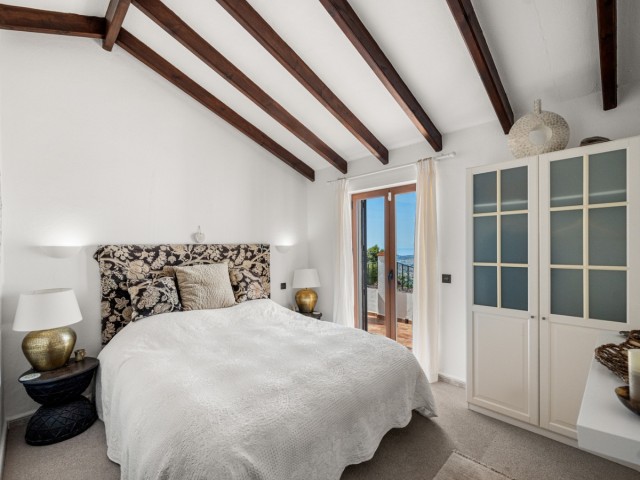 4 Bedrooms Villa in Mijas