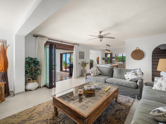 4 Bedrooms Villa in Mijas
