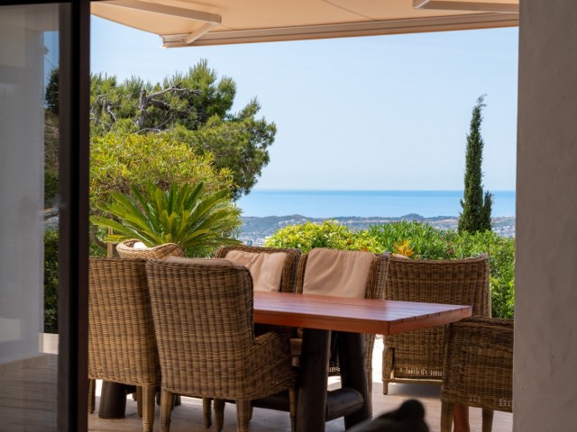 4 Bedrooms Villa in Mijas
