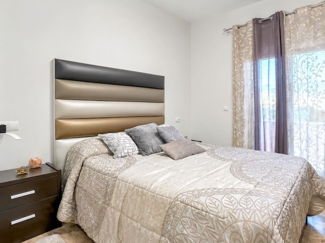 Apartamento con 2 Dormitorios  en San Pedro de Alcántara
