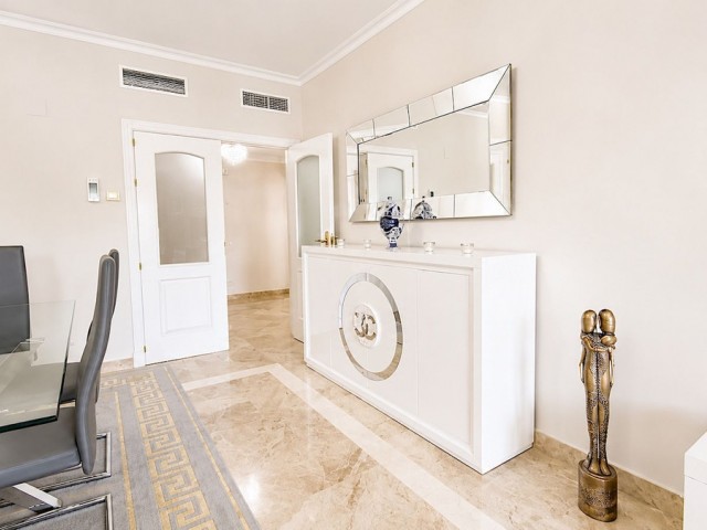 Apartamento con 2 Dormitorios  en San Pedro de Alcántara