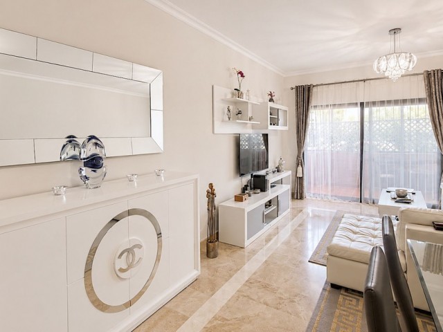 Apartamento con 2 Dormitorios  en San Pedro de Alcántara
