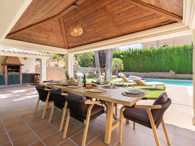 4 Makuuhuoneen Huvila Sotogrande Alto