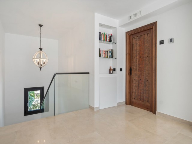 4 Schlafzimmer Villa in Marbesa