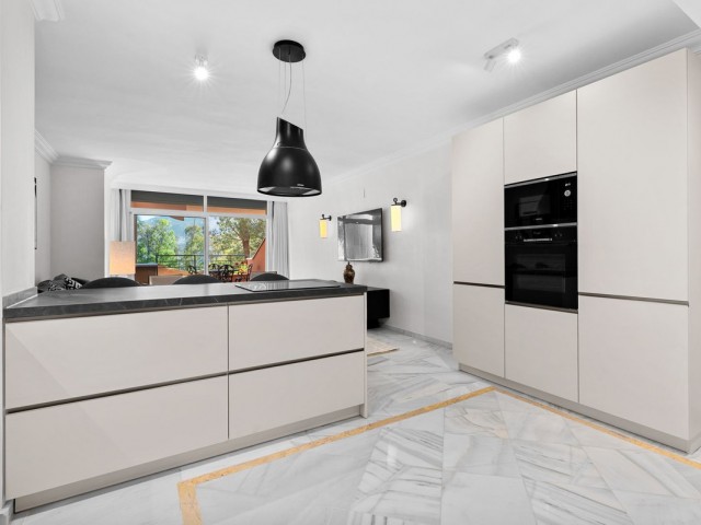 3 Schlafzimmer Apartment in Nueva Andalucía