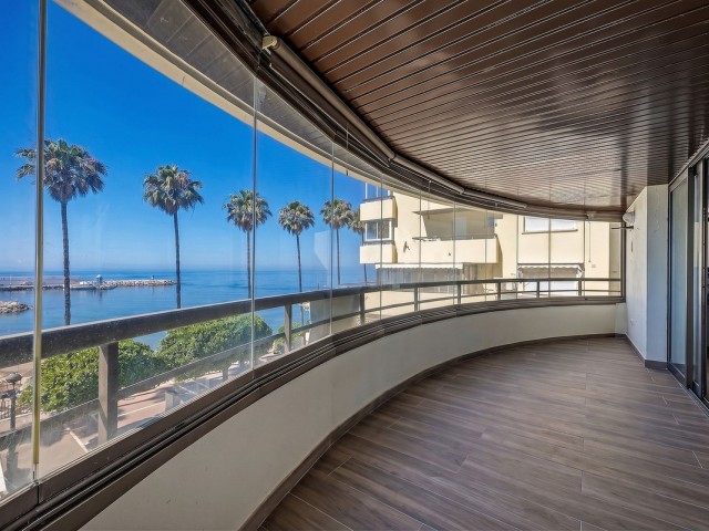 3 Bedrooms Apartment in Marbella
