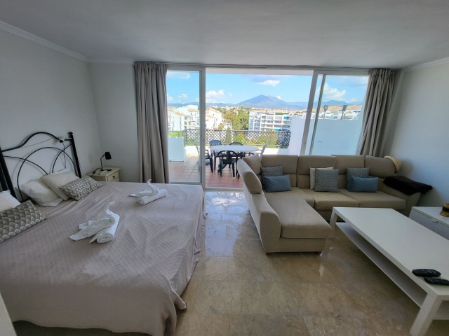 4 Schlafzimmer Apartment in Puerto Banús