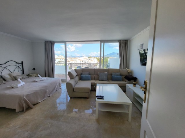4 Schlafzimmer Apartment in Puerto Banús