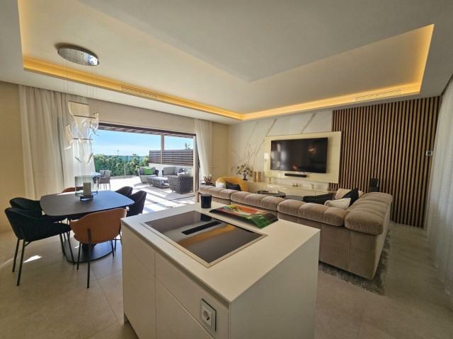 4 Bedrooms Townhouse in New Golden Mile