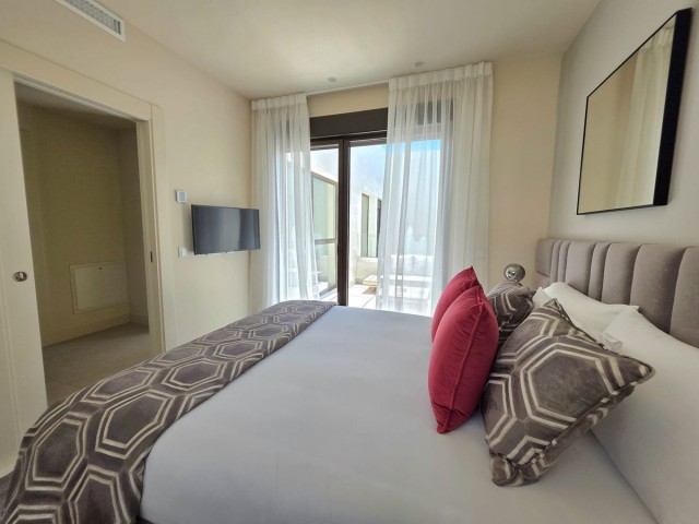 4 Bedrooms Townhouse in New Golden Mile