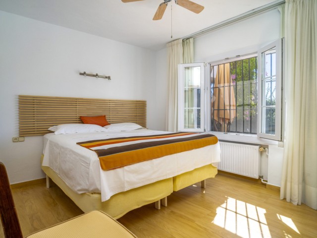 4 Bedrooms Villa in Guadalmina Alta
