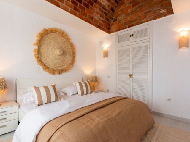 4 Bedrooms Villa in Estepona