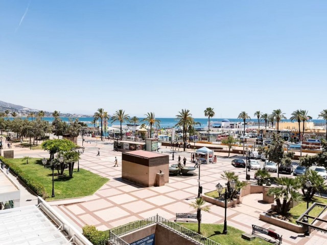 Apartamento con 3 Dormitorios  en Fuengirola