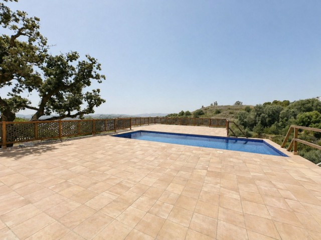 4 Bedrooms Villa in Mijas