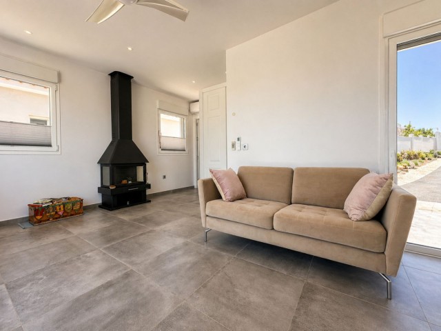 4 Bedrooms Villa in Mijas