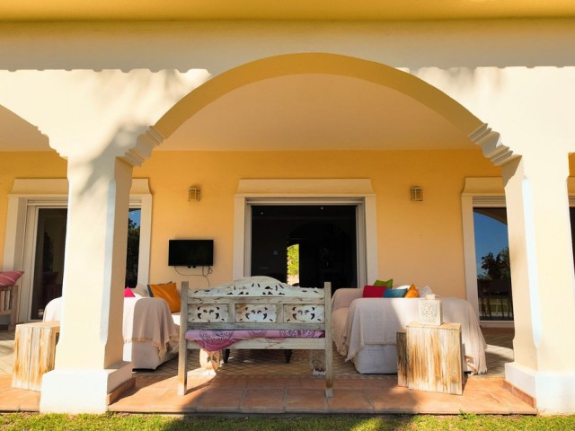 6 Bedrooms Villa in Mijas