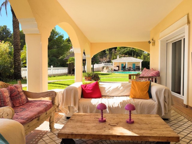 6 Bedrooms Villa in Mijas