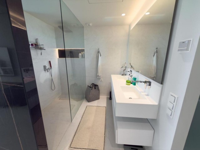 3 Bedrooms Apartment in Marbella