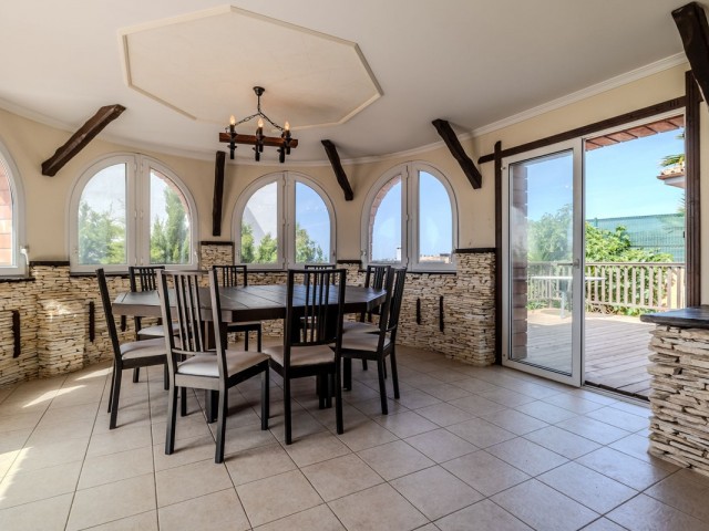 6 Schlafzimmer Villa in El Faro