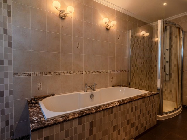 6 Schlafzimmer Villa in El Faro