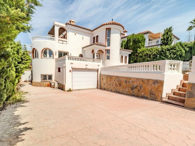 6 Schlafzimmer Villa in El Faro