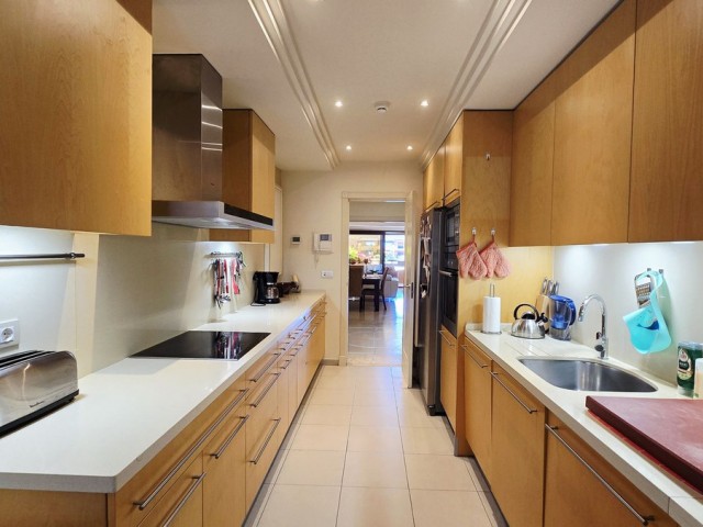 3 Bedrooms Apartment in Estepona