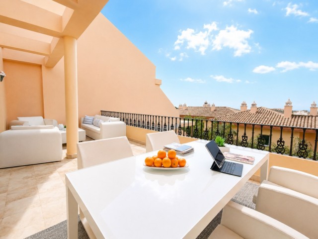 2 Schlafzimmer Apartment in Nueva Andalucía