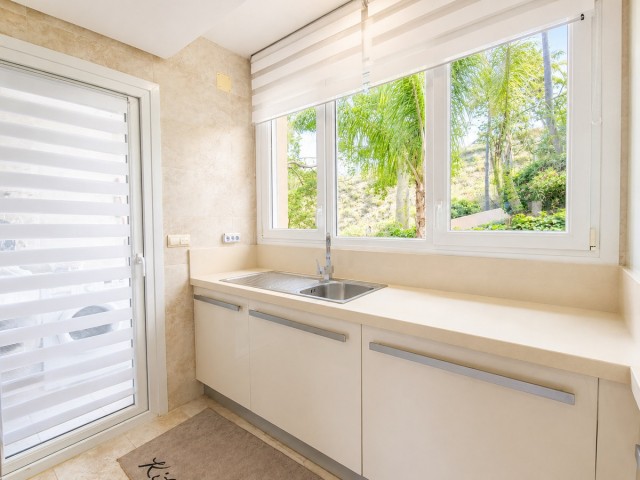 2 Schlafzimmer Apartment in Nueva Andalucía