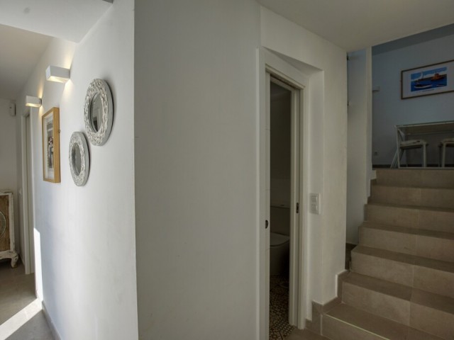 2 Bedrooms Villa in Estepona
