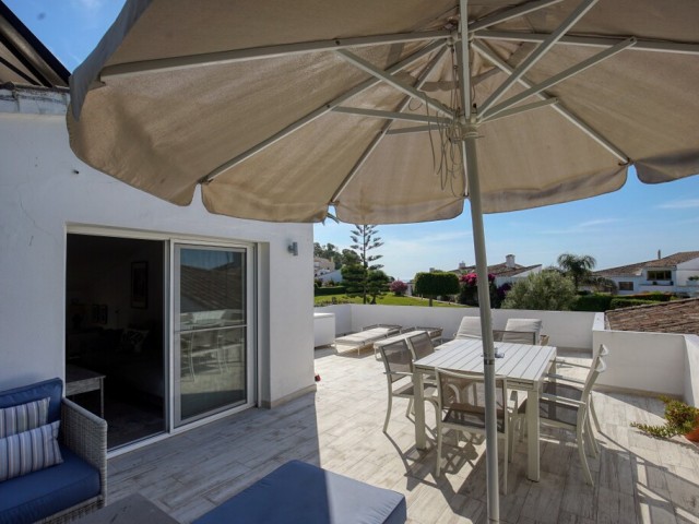 2 Bedrooms Villa in Estepona