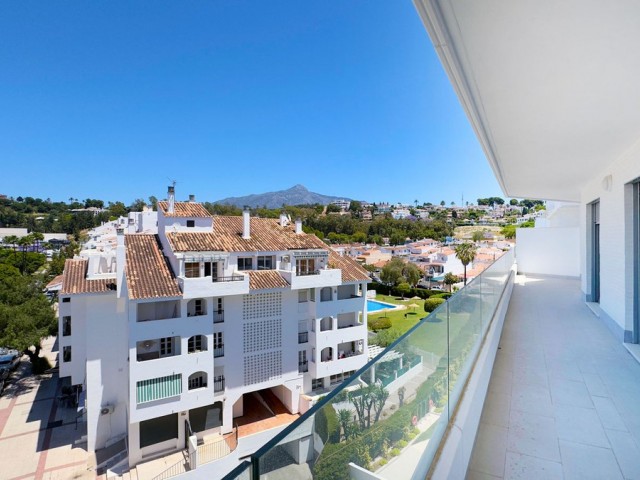 Penthouse in Nueva Andalucía