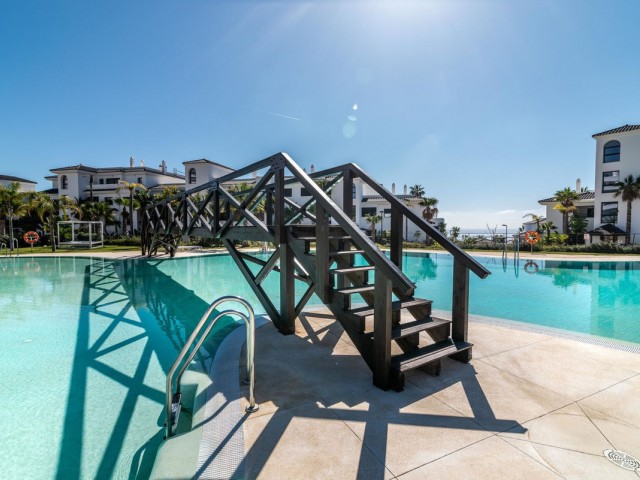 3 Bedrooms Apartment in Estepona