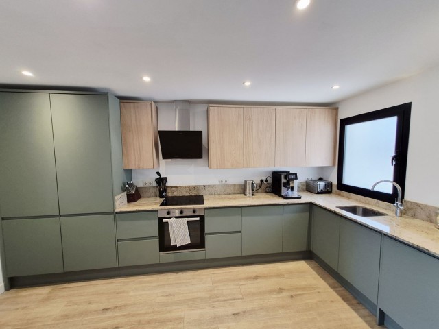 2 Bedrooms Townhouse in Calahonda
