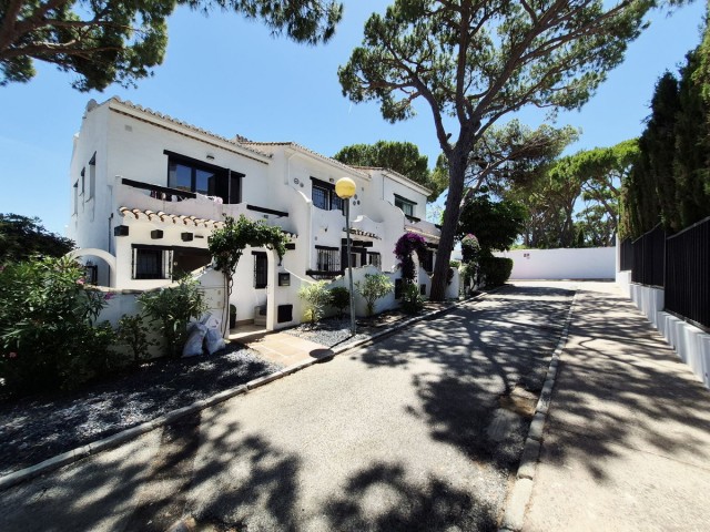 2 Bedrooms Townhouse in Calahonda
