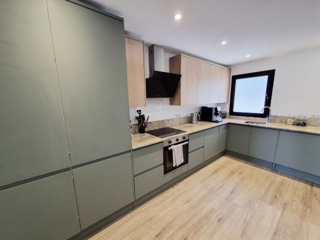 2 Bedrooms Townhouse in Calahonda