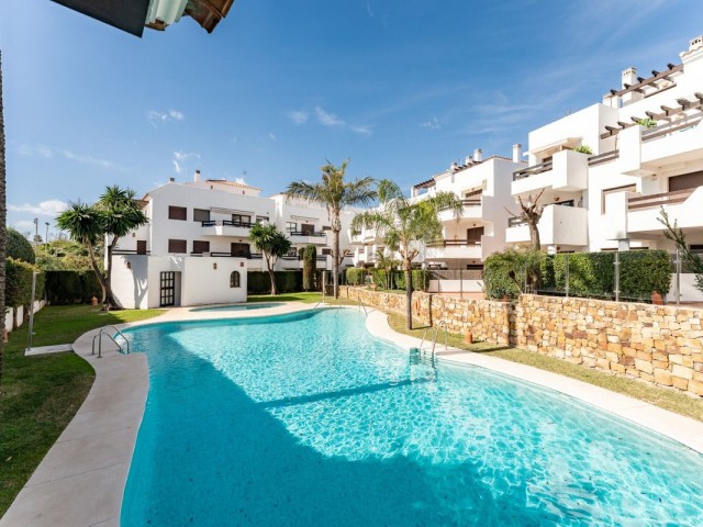 Apartment Estepona - R5353726