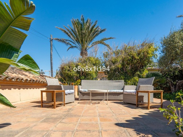 2 Bedrooms Villa in Marbella