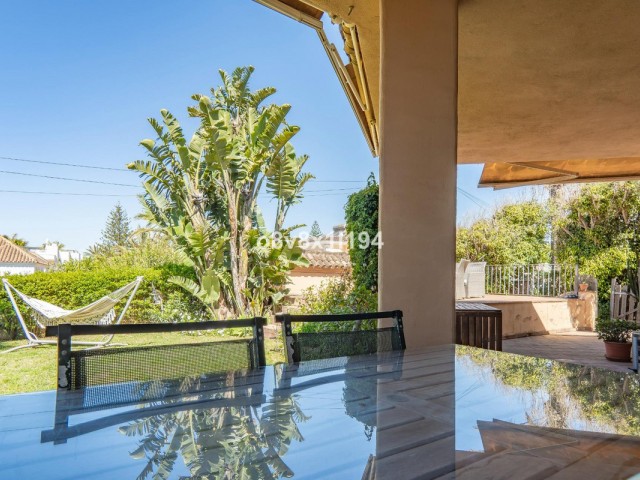 2 Bedrooms Villa in Marbella
