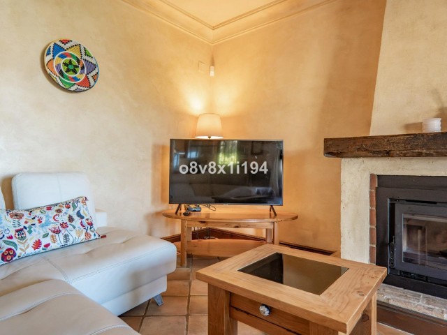 2 Bedrooms Villa in Marbella