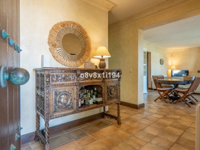 2 Bedrooms Villa in Marbella