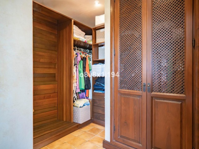 2 Bedrooms Villa in Marbella