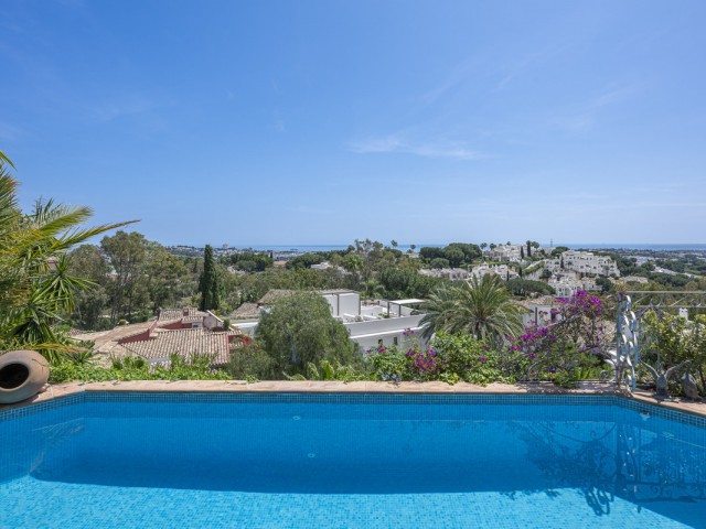 Villa con 6 Dormitorios  en Benahavís