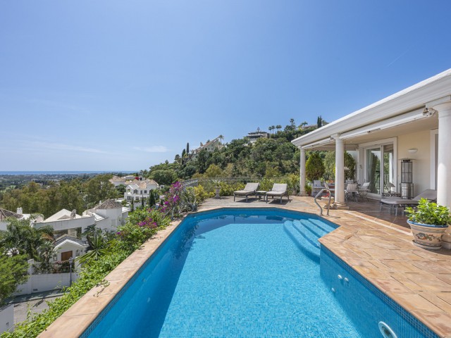 Villa con 6 Dormitorios  en Benahavís