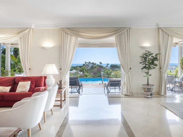 Villa con 6 Dormitorios  en Benahavís