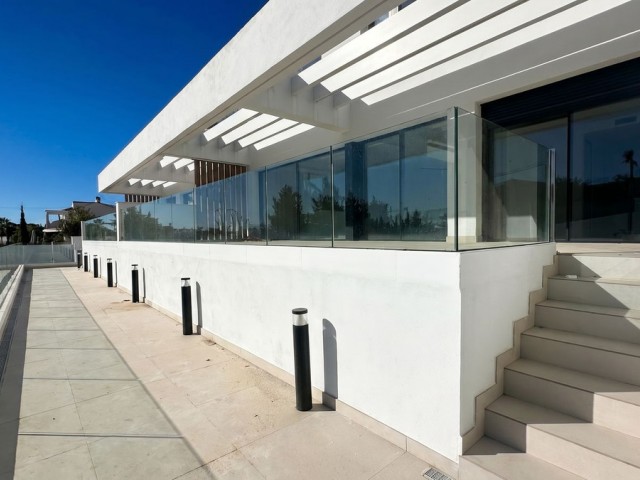 3 Bedrooms Apartment in Estepona