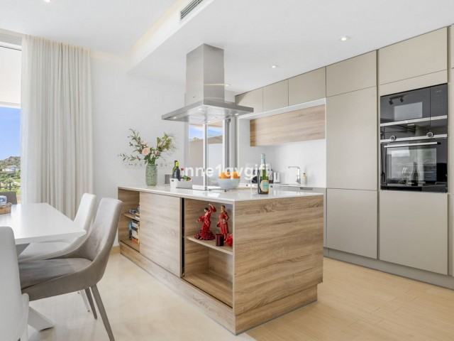 3 Bedrooms Apartment in Benahavís