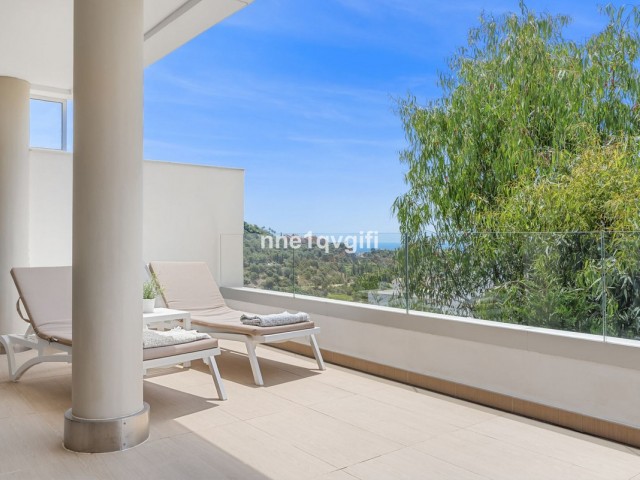 3 Bedrooms Apartment in Benahavís