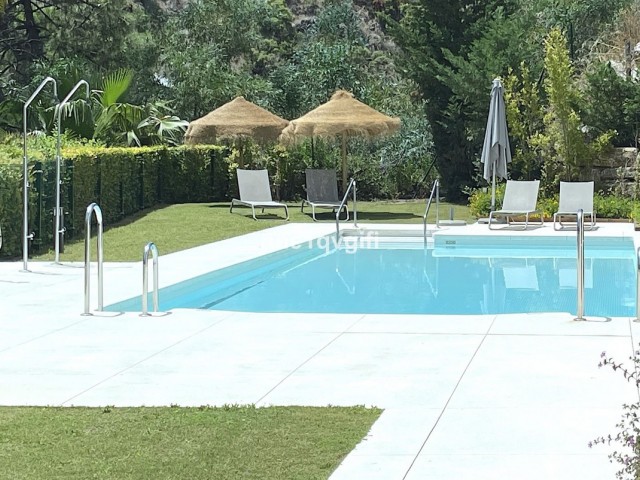 3 Bedrooms Apartment in Benahavís