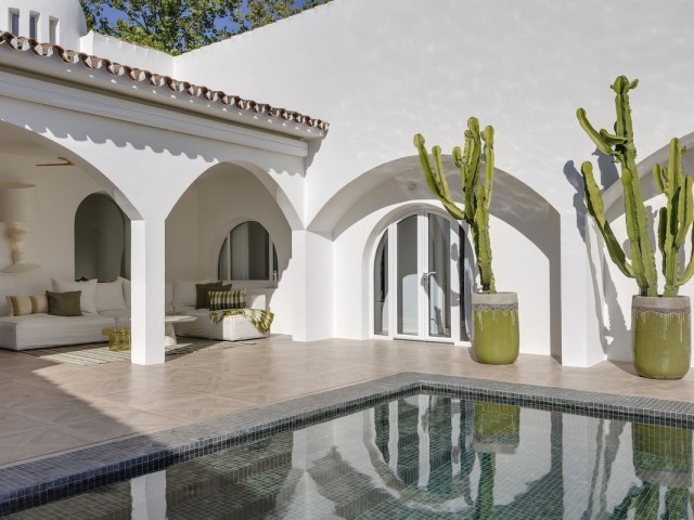5 Soveroms Villa i Guadalmina Alta