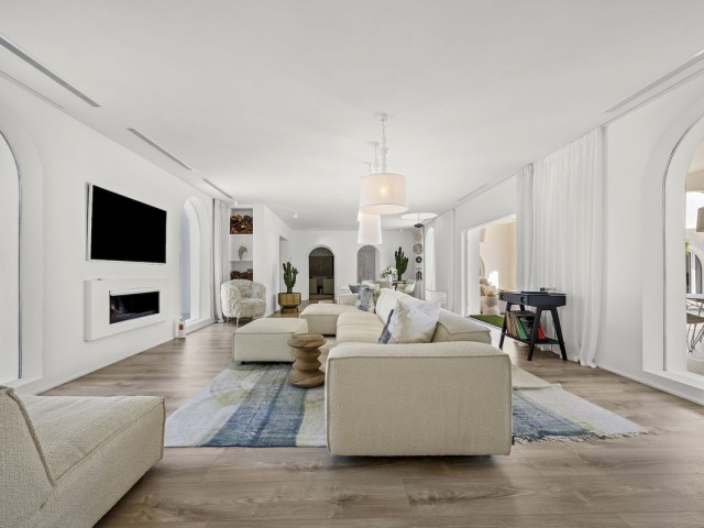 5 Soveroms Villa i Guadalmina Alta